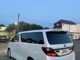 Toyota Alphard 2013 года за 10 000 000 тг. в Уральск – фото 2