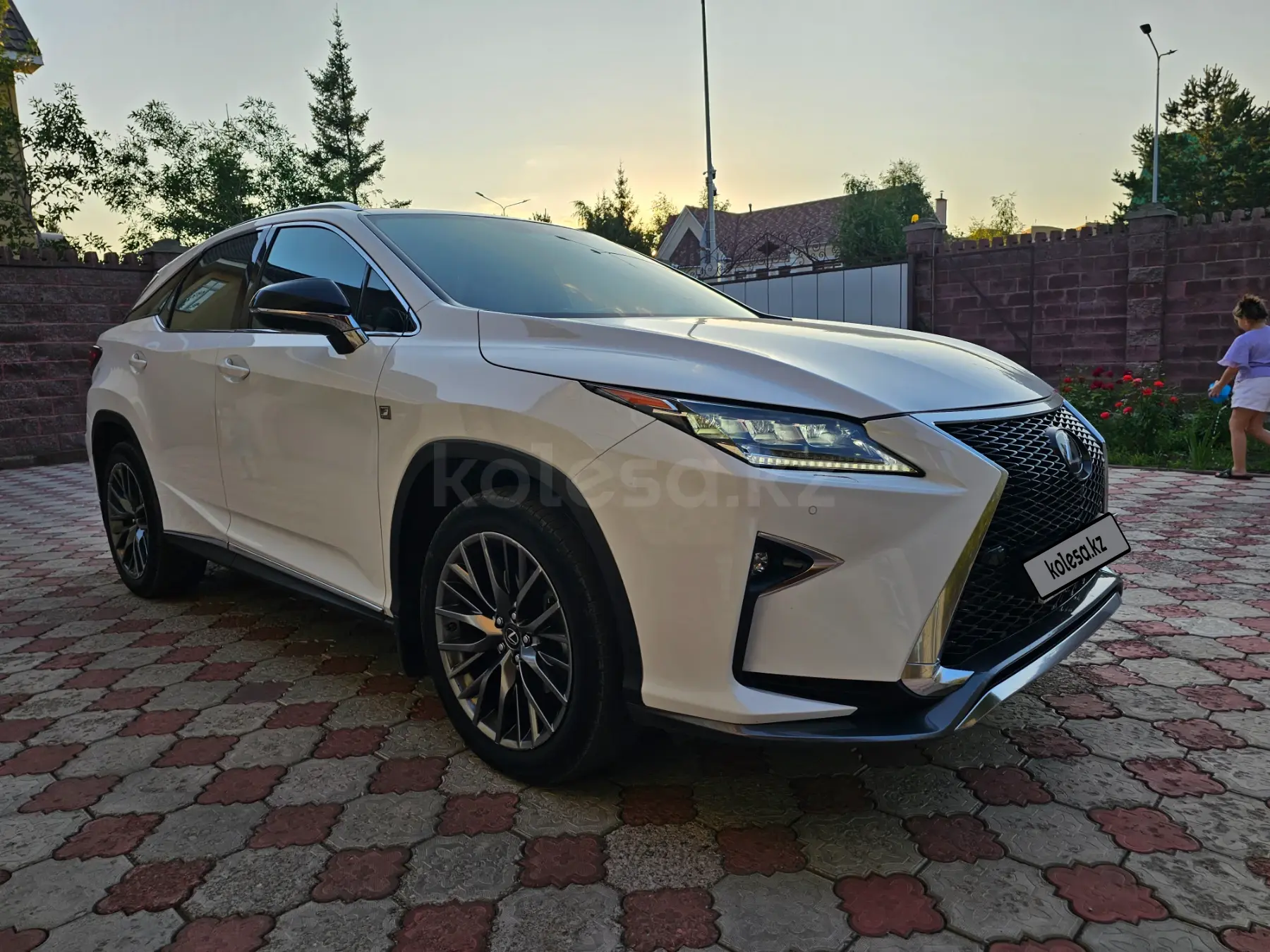 Продажа Lexus RX 300 2019 года в Астане - №160835829: цена 27900000 ...