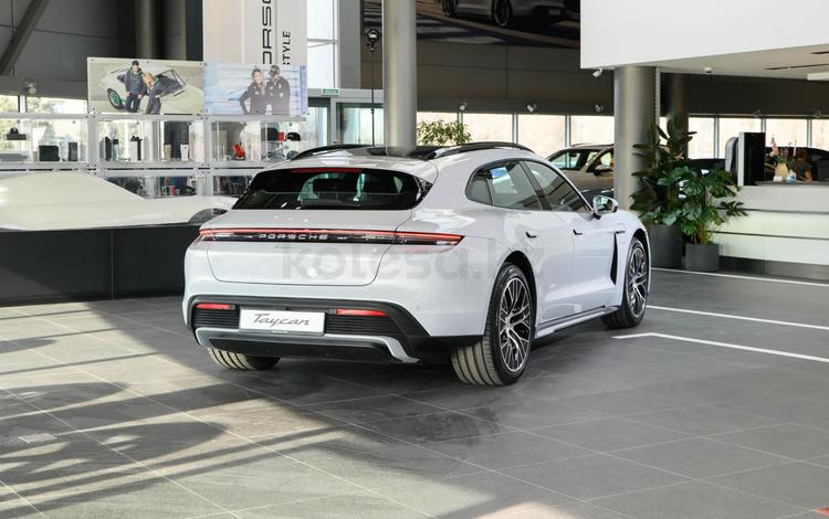 Porsche Taycan Sport Turismo — миниатюра 4
