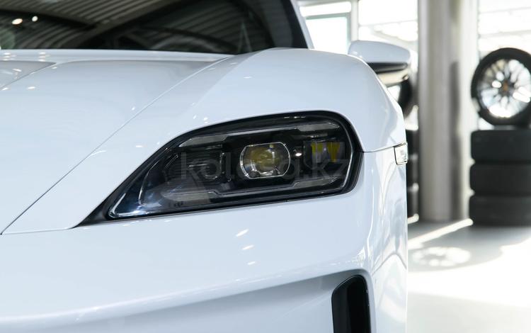 Porsche Taycan Sport Turismo — миниатюра 5