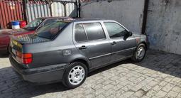 Volkswagen Vento 1992 года за 1 500 000 тг. в Костанай – фото 2