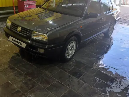 Volkswagen Vento 1992 года за 1 500 000 тг. в Костанай – фото 7