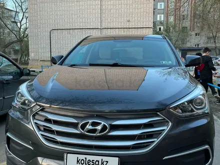 Hyundai Santa Fe 2018 года за 9 000 000 тг. в Актобе – фото 5
