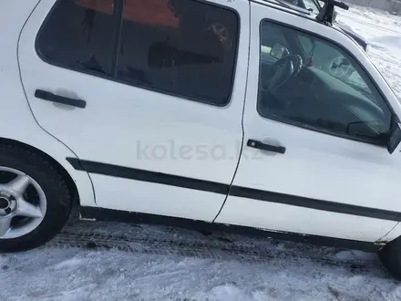 Volkswagen Golf 1994 года за 1 100 000 тг. в Есик – фото 3