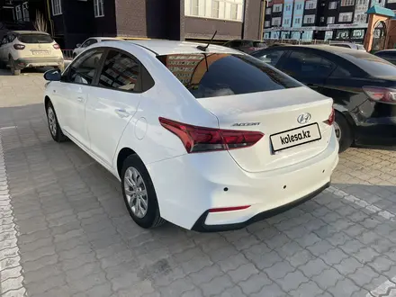 Hyundai Accent 2019 года за 7 400 000 тг. в Актобе – фото 6