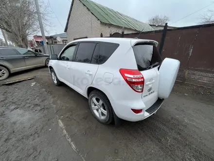 Toyota RAV4 2011 года за 6 900 000 тг. в Актобе – фото 3