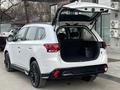 Mitsubishi Outlander 2022 года за 12 650 000 тг. в Алматы – фото 16