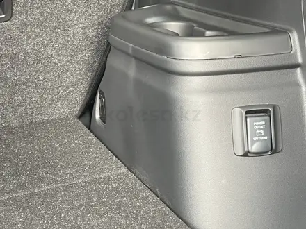 Mitsubishi Outlander 2022 года за 12 650 000 тг. в Алматы – фото 17