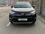 Toyota RAV4 2019 годаfor13 900 000 тг. в Алматы
