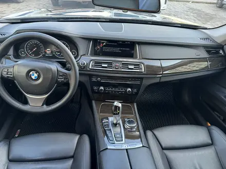 BMW 740 2015 года за 14 000 000 тг. в Алматы – фото 7