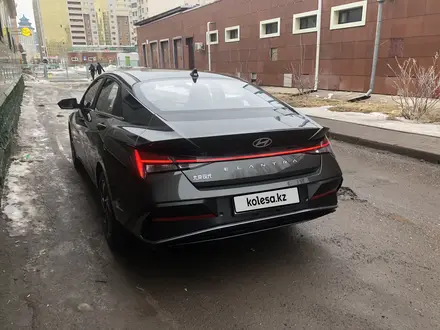 Hyundai Elantra 2023 года за 10 500 000 тг. в Астана – фото 3