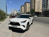 Toyota Highlander 2021 года за 22 000 000 тг. в Астана – фото 3