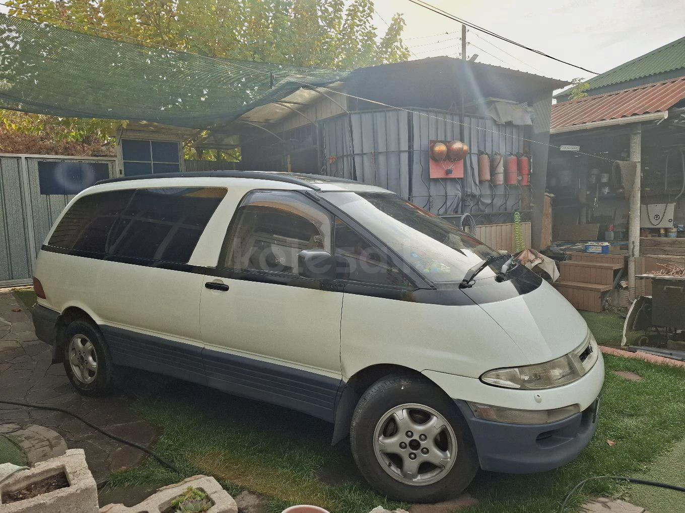 Toyota Estima Lucida 1994 г.