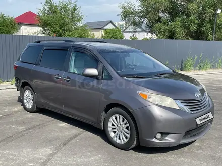 Toyota Sienna 2016 года за 11 842 000 тг. в Алматы – фото 6