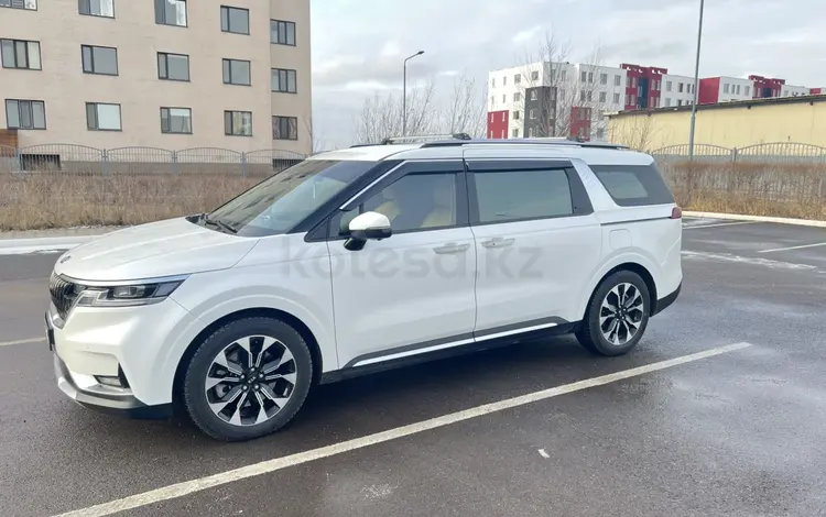 Kia Carnival 2021 года за 18 200 000 тг. в Астана
