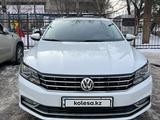 Volkswagen Passat 2017 года за 8 000 000 тг. в Алматы