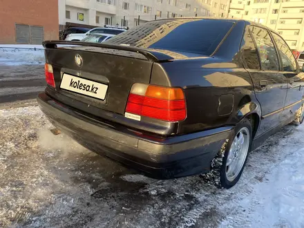 BMW 320 1994 года за 2 100 000 тг. в Астана – фото 2