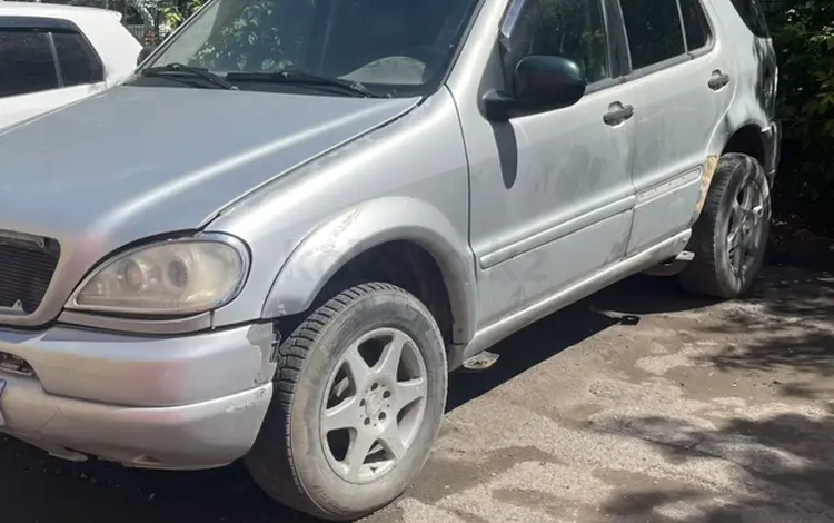 Mercedes-Benz ML 230 1999 года за 1 200 000 тг. в Астана