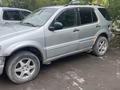 Mercedes-Benz ML 230 1999 года за 1 200 000 тг. в Астана – фото 24