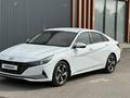 Hyundai Elantra 2021 года за 8 900 000 тг. в Алматы – фото 2