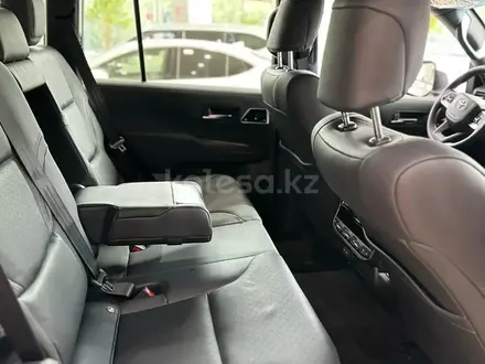 Toyota Land Cruiser Luxe 2026 года за 64 660 000 тг. в Усть-Каменогорск – фото 6