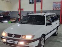 Volkswagen Passat 1993 годаfor2 000 000 тг. в Шымкент