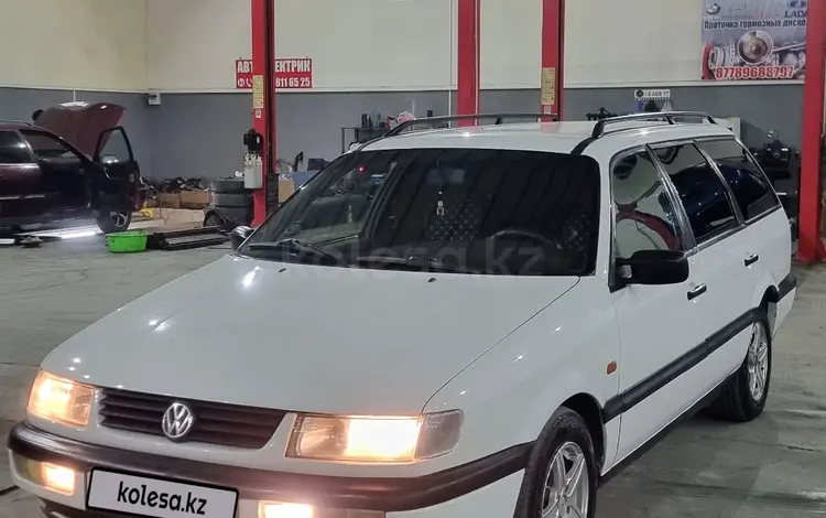 Volkswagen Passat 1993 годаүшін2 100 000 тг. в Шымкент