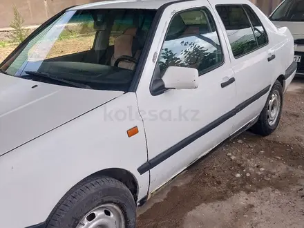 Volkswagen Vento 1993 года за 480 000 тг. в Шымкент