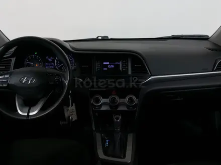 Hyundai Elantra 2019 года за 7 790 000 тг. в Астана – фото 13