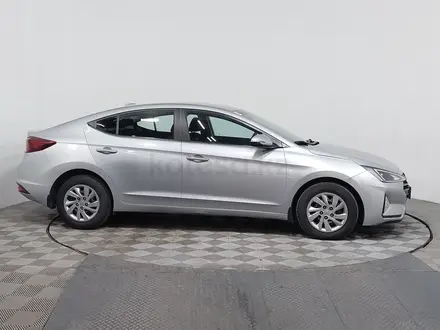 Hyundai Elantra 2019 года за 7 790 000 тг. в Астана – фото 4