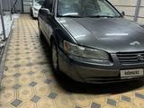 Toyota Camry 1998 годаfor2 550 000 тг. в Алматы – фото 2