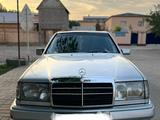 Mercedes-Benz E 220 1993 годаүшін2 400 000 тг. в Туркестан