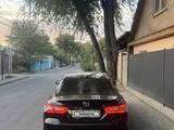 Toyota Camry 2021 года за 15 000 000 тг. в Алматы – фото 4