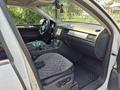 Volkswagen Touareg 2012 года за 12 500 000 тг. в Алматы – фото 8