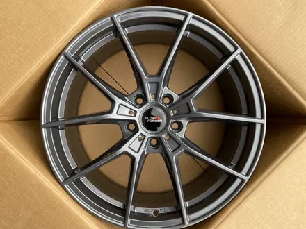 Литые диски 18 x 8.0 ET35 5-114.3 CB: 67.1 Gunmetal (GM) за 370 000 тг. в Караганда