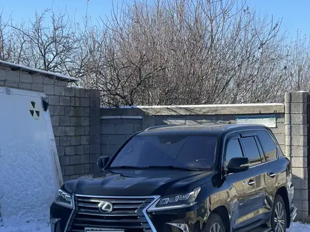 Lexus LX 570 2016 года за 40 000 000 тг. в Шымкент