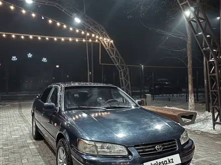 Toyota Camry 1999 года за 2 700 000 тг. в Алматы