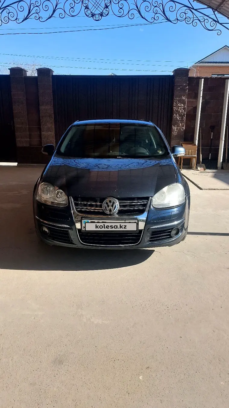Volkswagen Jetta, 2010