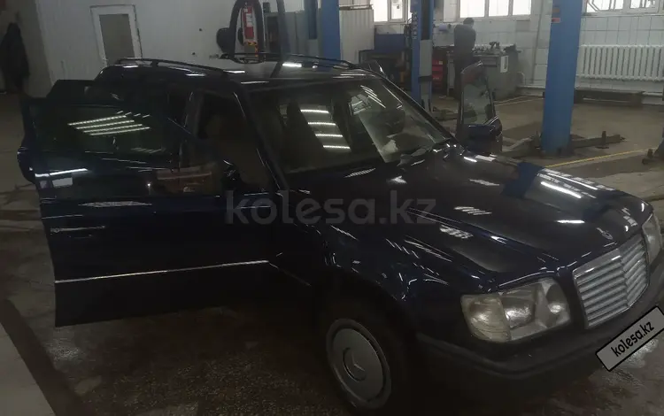 Mercedes-Benz E 280 1994 года за 2 000 000 тг. в Астана