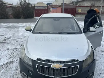 Chevrolet Cruze 2011 года за 1 600 000 тг. в Туркестан – фото 5