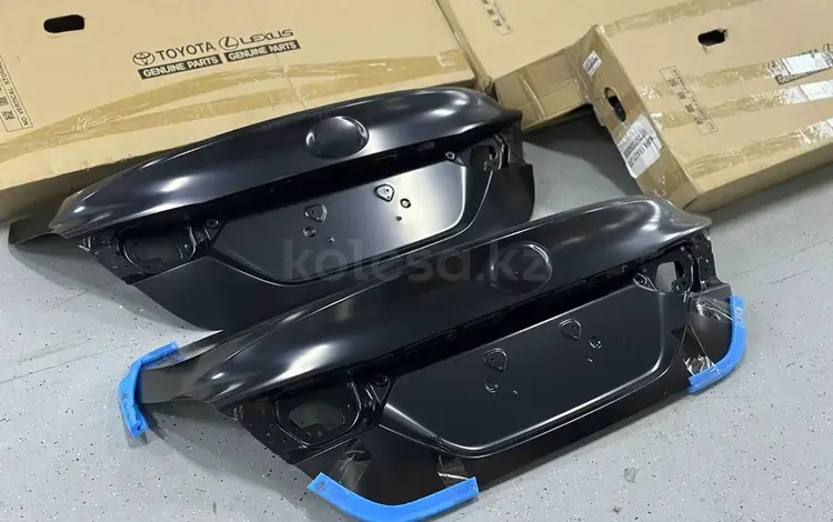 Крышка багажника на Toyota Camry 70 новый оригинал за 220 000 тг. в Усть-Каменогорск