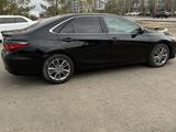 Toyota Camry 2015 года за 6 500 000 тг. в Уральск – фото 2