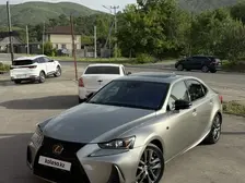 Lexus is-300, 2020