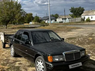 Mercedes-Benz 190