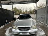 Mercedes-Benz C 320 2002 годаүшін2 800 000 тг. в Алматы – фото 2