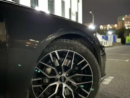 Audi A8 2019 года за 39 000 000 тг. в Алматы – фото 10