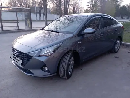 Hyundai Accent 2020 года за 7 200 000 тг. в Костанай – фото 3