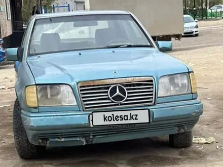 Mercedes-Benz E 220 1993 года за 1 200 000 тг. в Жезказган – фото 3