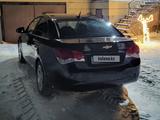 Chevrolet Cruze 2012 года за 4 500 000 тг. в Петропавловск – фото 2