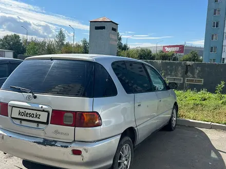 Toyota Ipsum 1996 года за 2 200 000 тг. в Усть-Каменогорск – фото 4